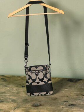 Coach Crossbody Bag – Stylish Designer Purse | Everyday Luxury Handbag